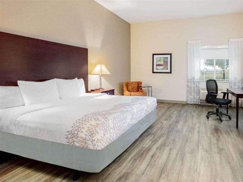 La Quinta By Wyndham מק'קיני מראה חיצוני תמונה