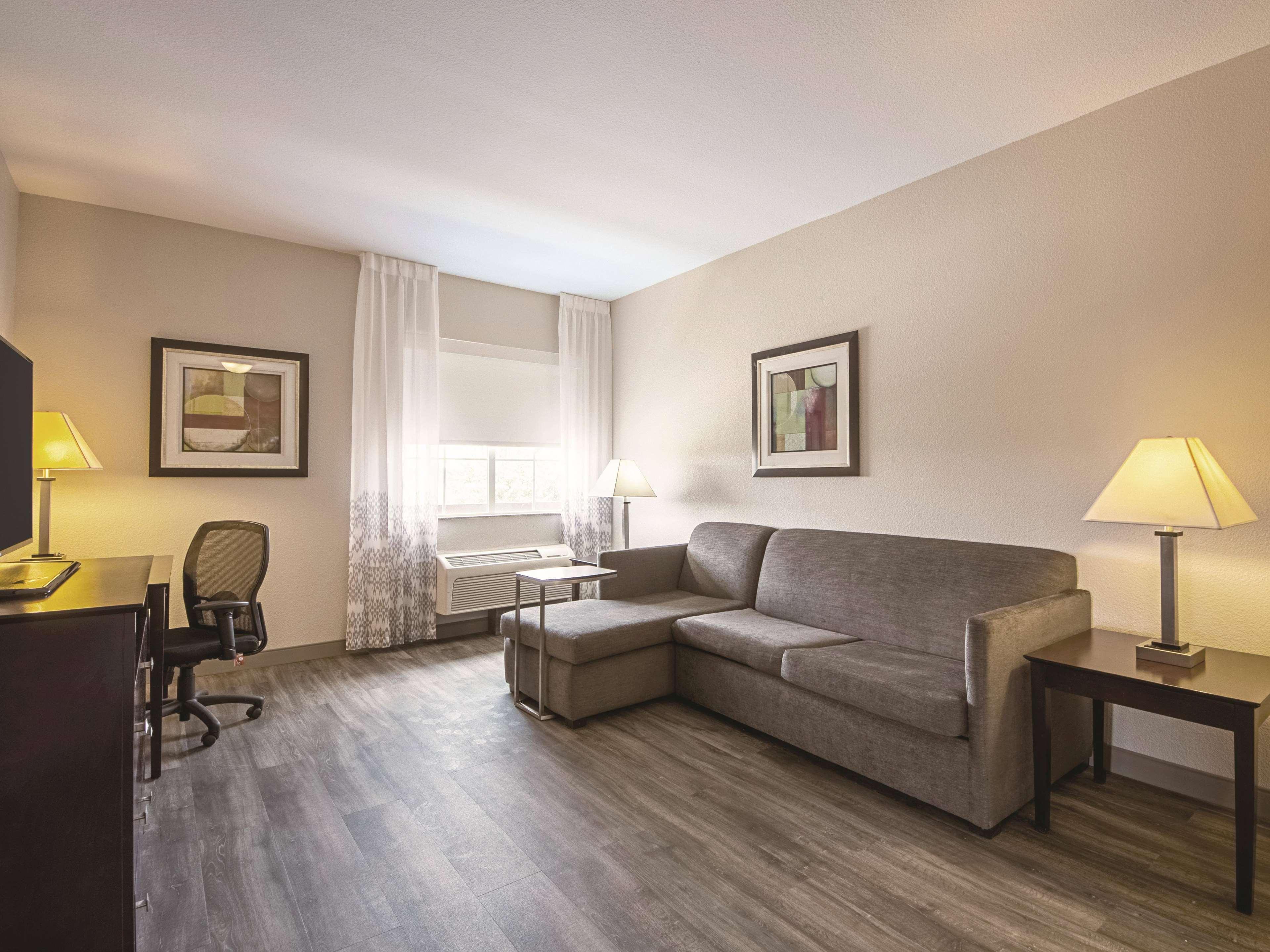 La Quinta By Wyndham מק'קיני מראה חיצוני תמונה